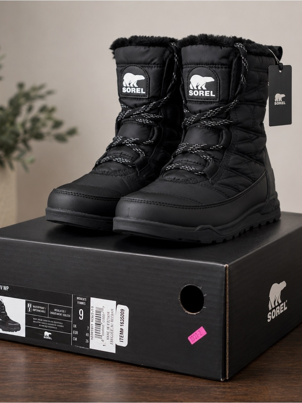 Brand new SOREL Tivoli IV Waterproof Winter Boots in Black.